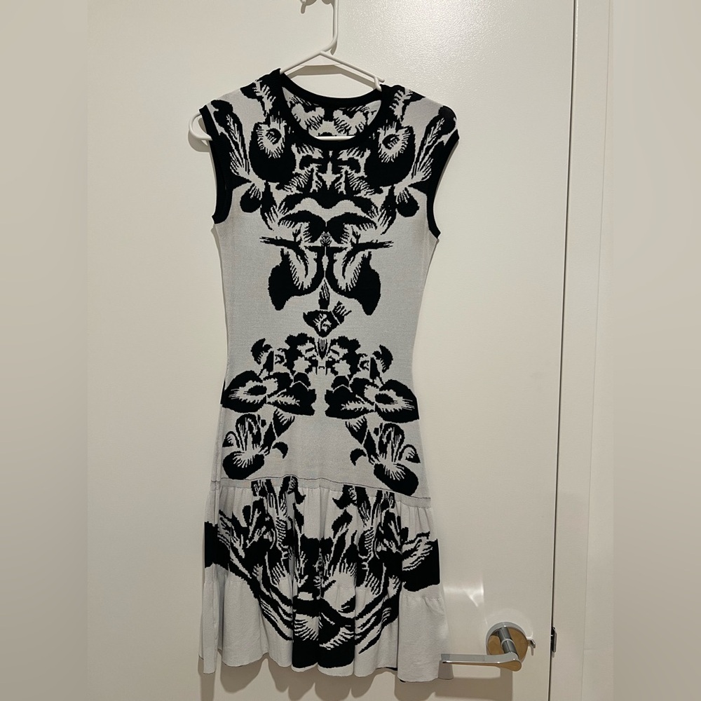 Elegant Black and White Patterned Dress